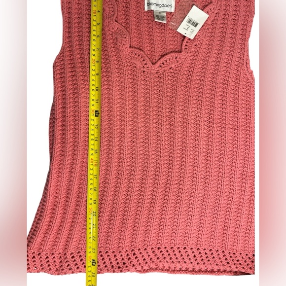 New Bloomingdales Sleeveless Crochet knit Scallops Tank Top - Picture 8 of 8